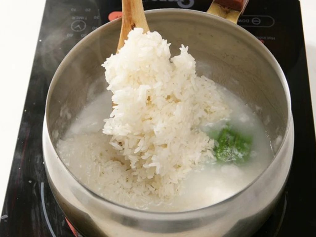 Tips Memasak Beras Ketan Agar Matang Sempurna Panduan Lengkap Untuk Hasil Pulen Dan Legit